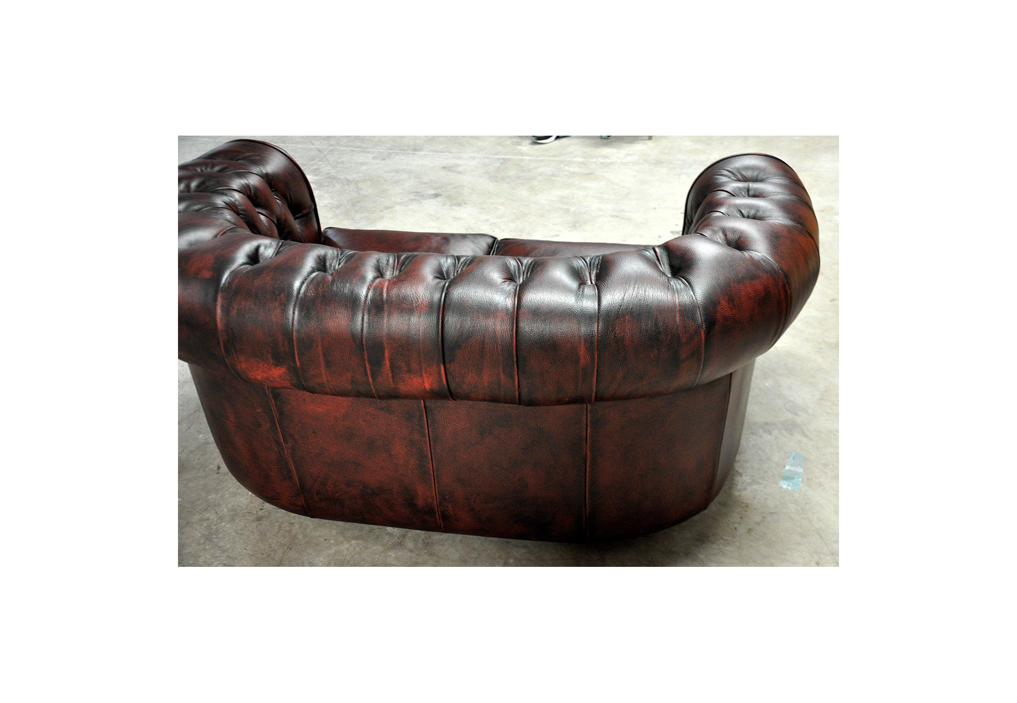 Sofá chester original en piel | Sofá chesterfield inglés | SofaHogar