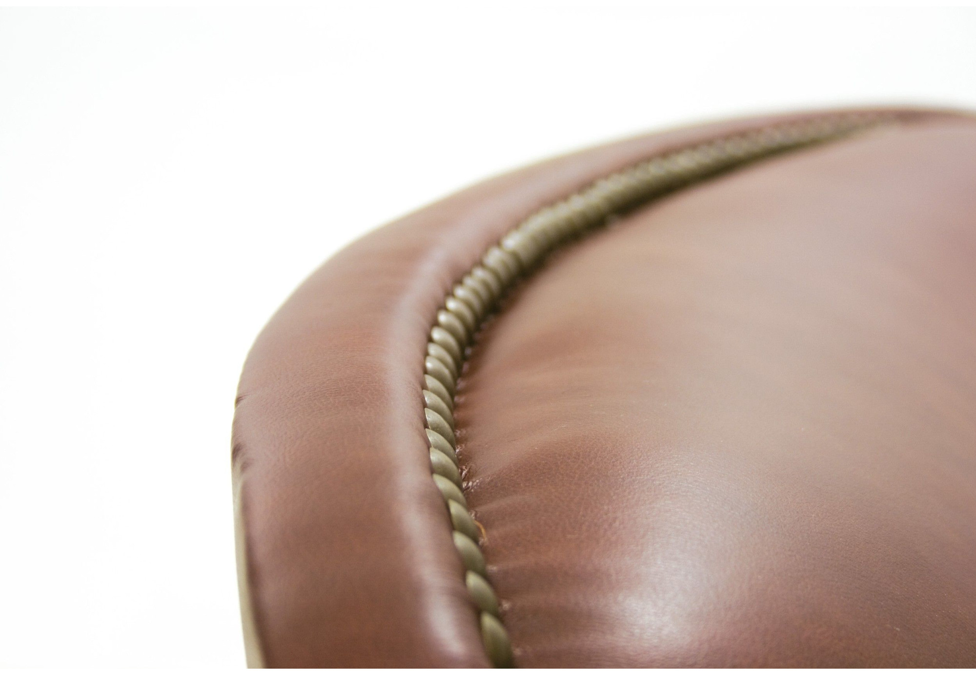 Sillón de piel EVASUN | Sillón tradicional de cuero español online
