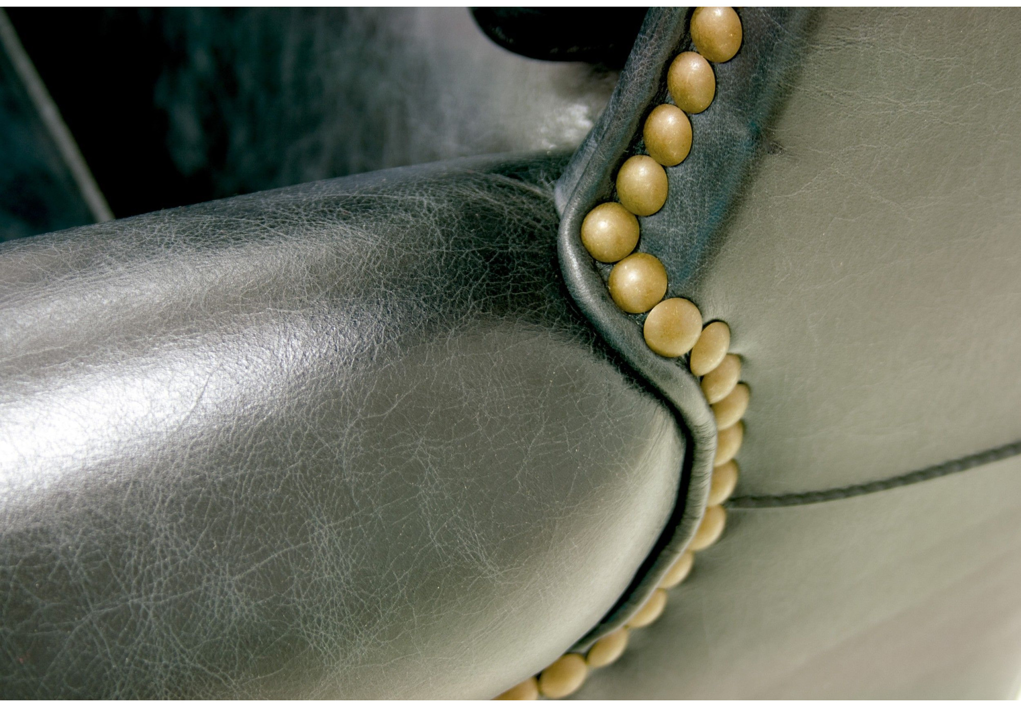 Butaca orejera de lujo Trapio | Butaca en piel natural | Sofahogar