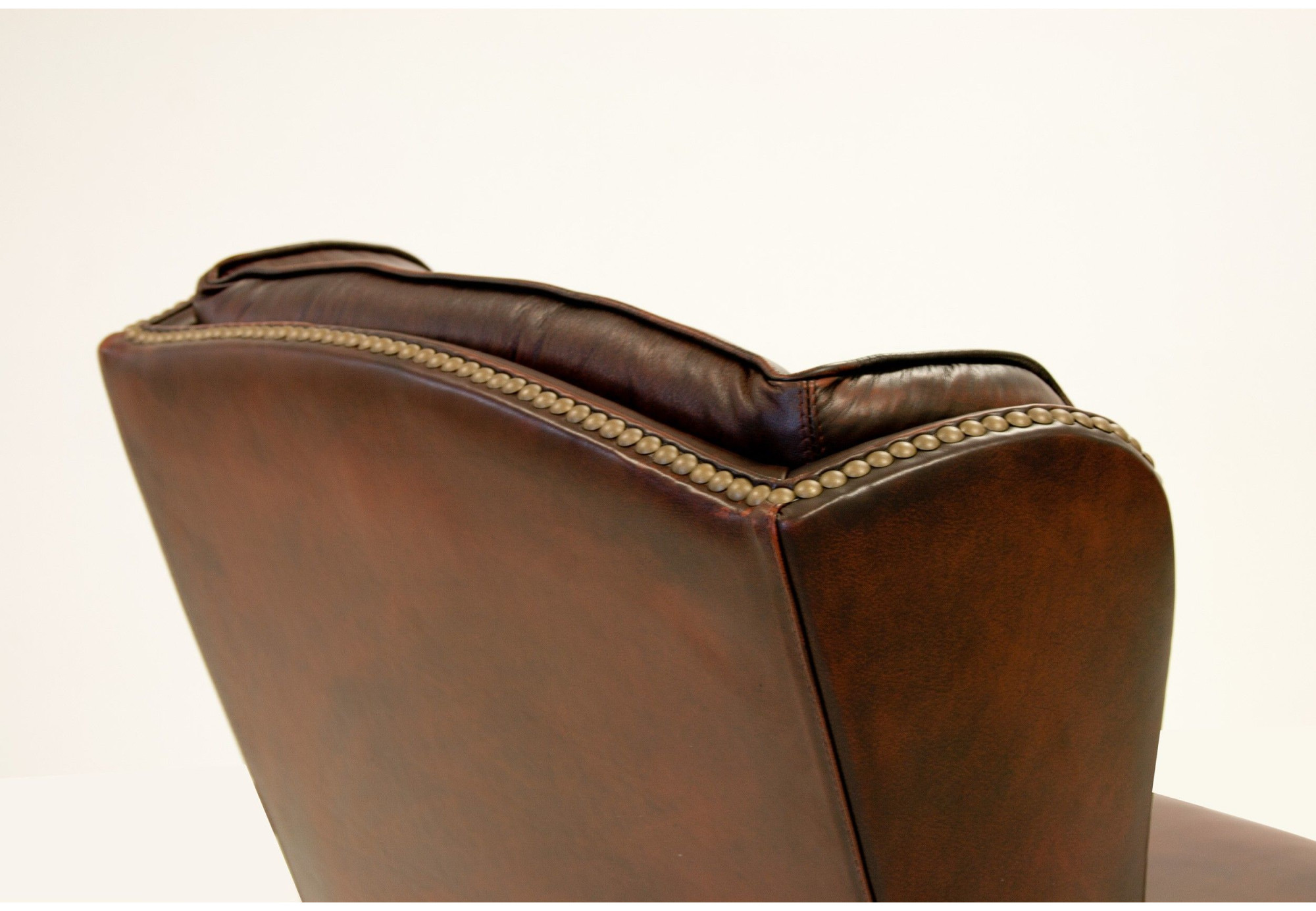 Sofá de piel clásico TRAPIO | Sofá tradicional inglés | SofaHogar