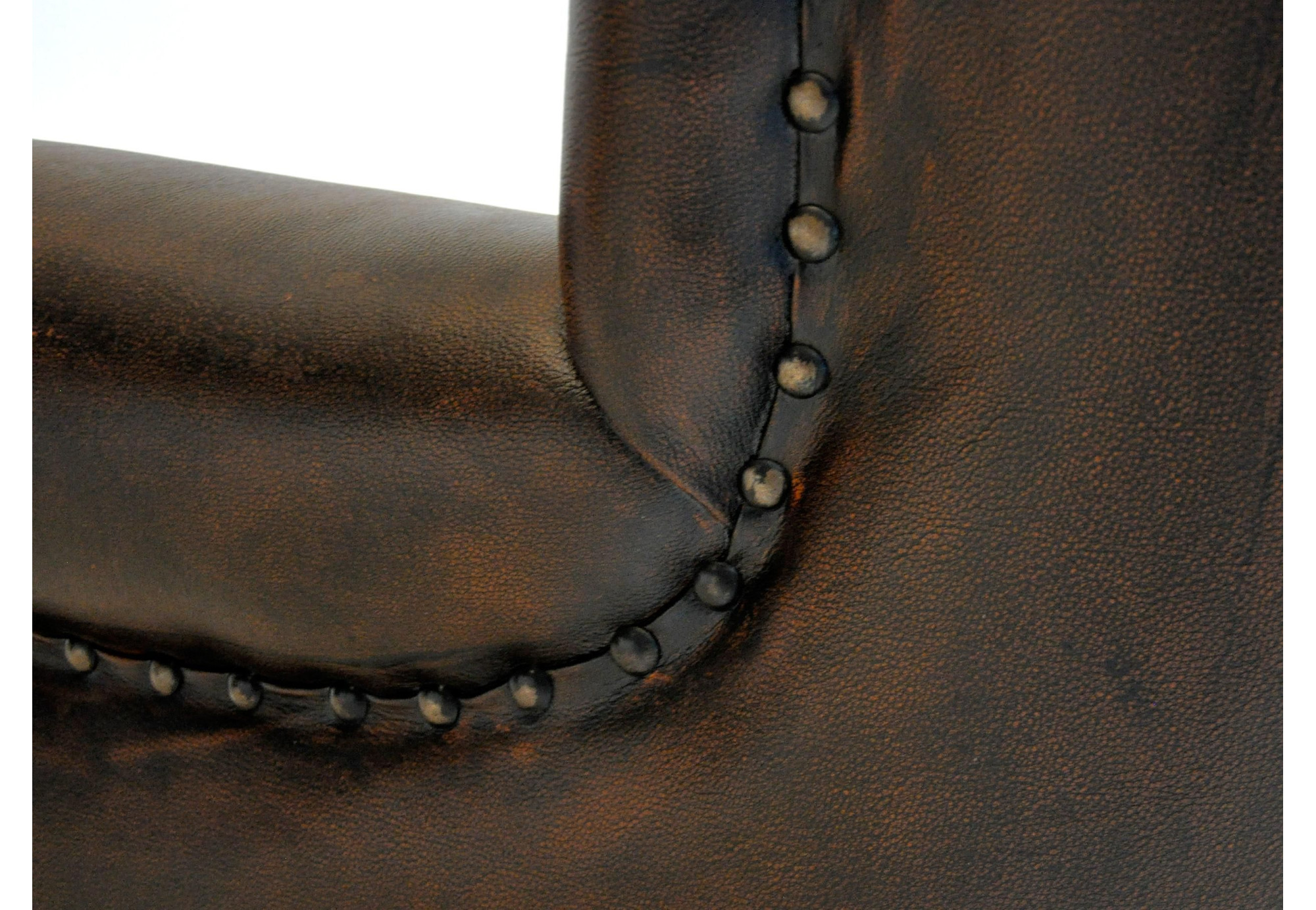 Sillón SOFT en piel natural | Butaca en cuero vintage | SofaHogar