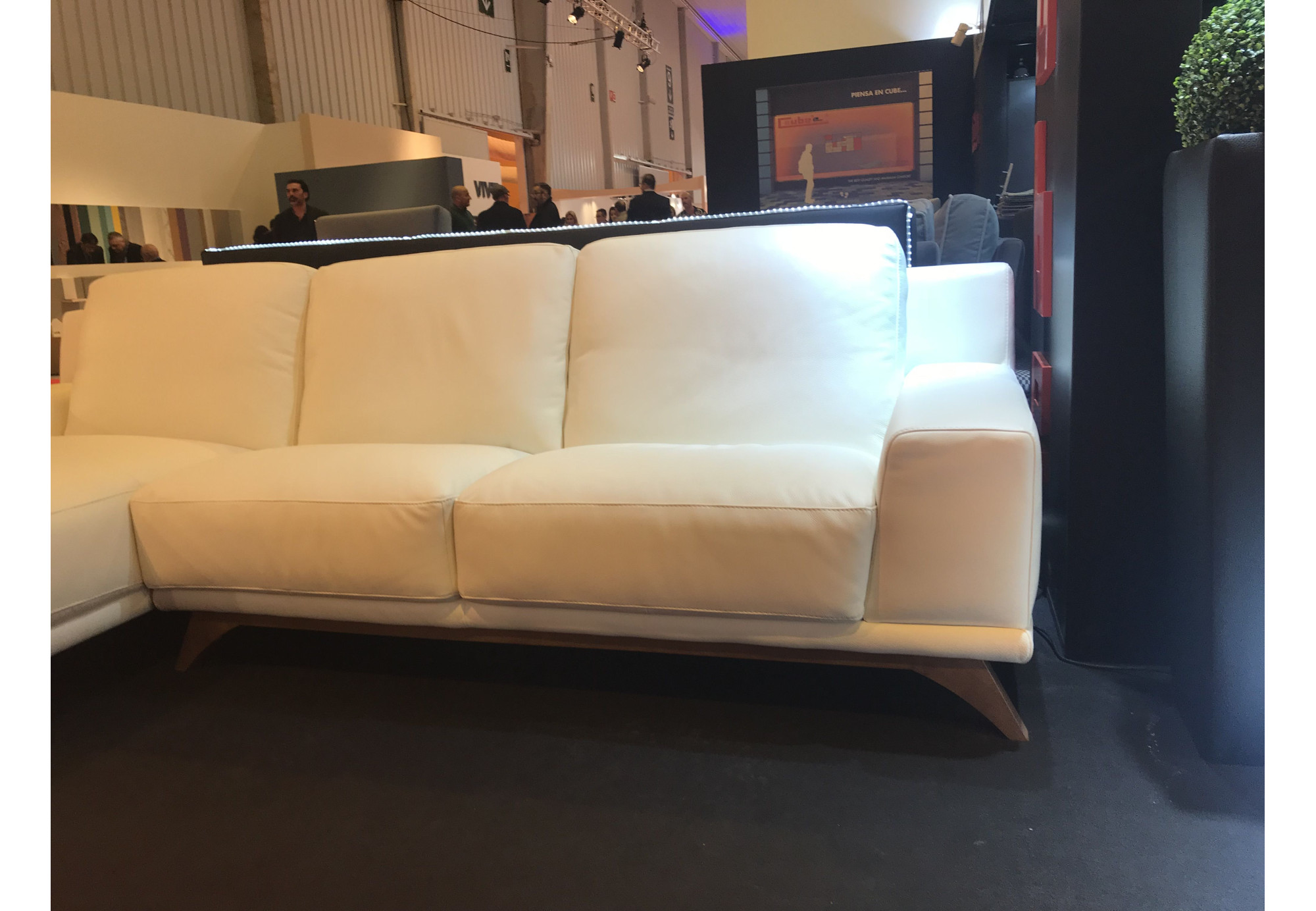Sofá Chaise Longue Cuero Contemporánea JULIANA | Sofás de piel
