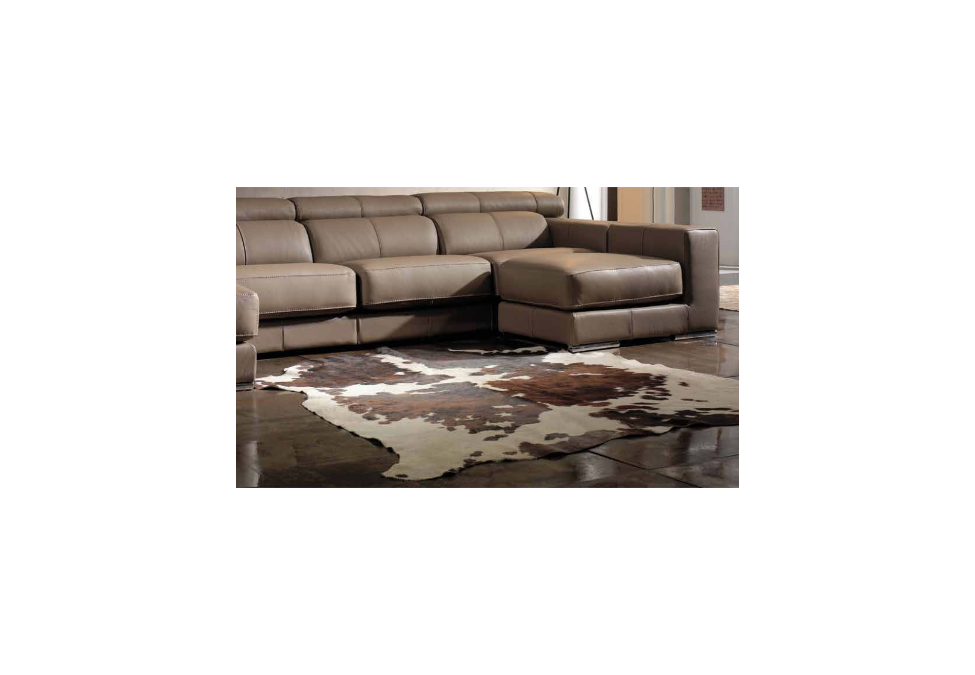 Alfombra de Piel de Toro Normando fabricada en España