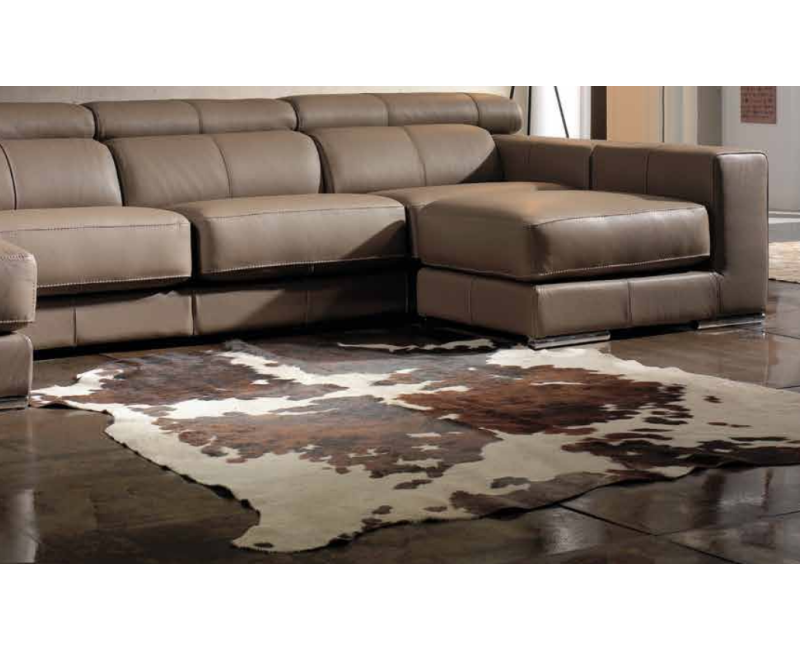 Alfombra de Piel de Toro Normando fabricada en España