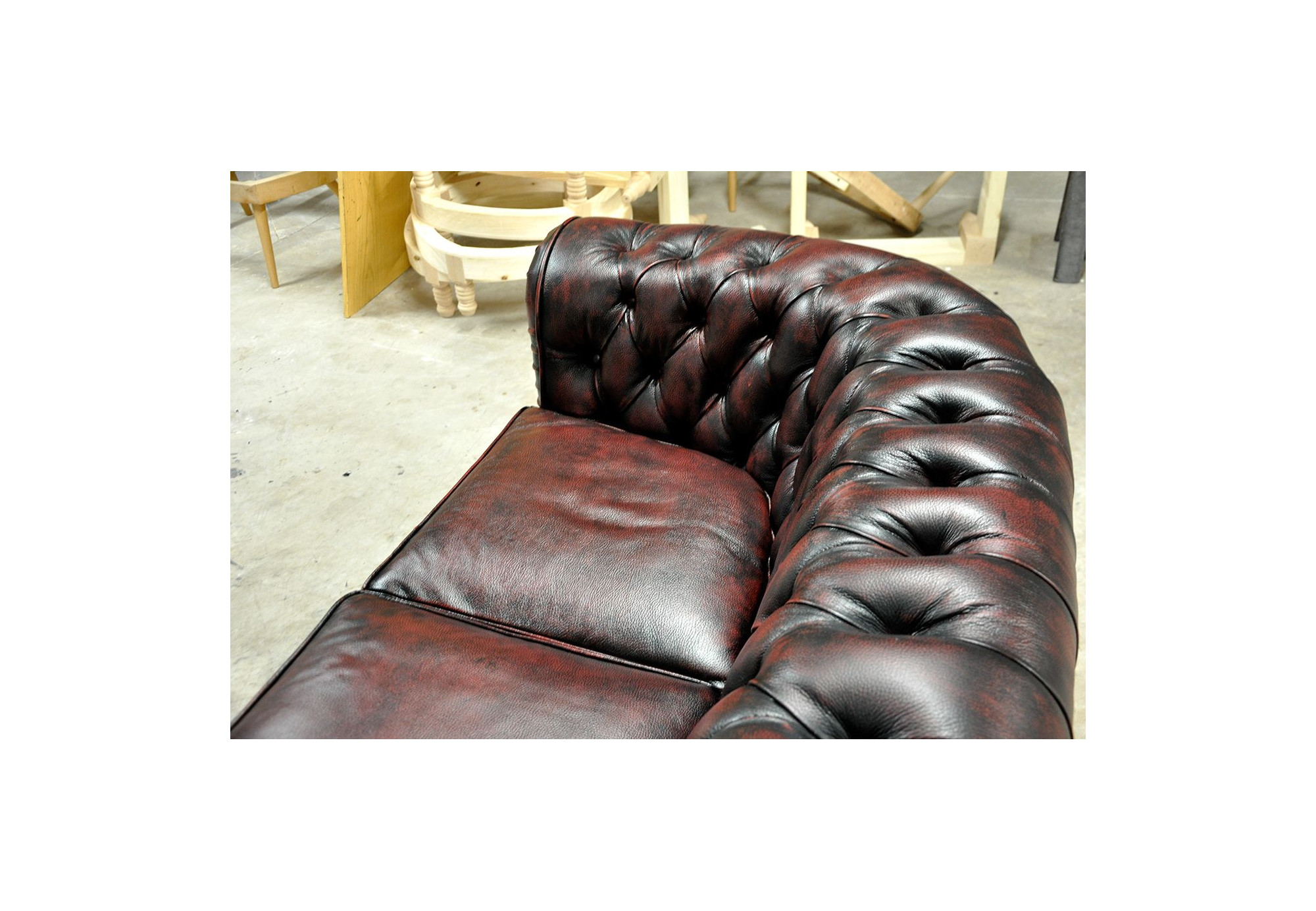 Sofá chester original en piel | Sofá chesterfield inglés | SofaHogar